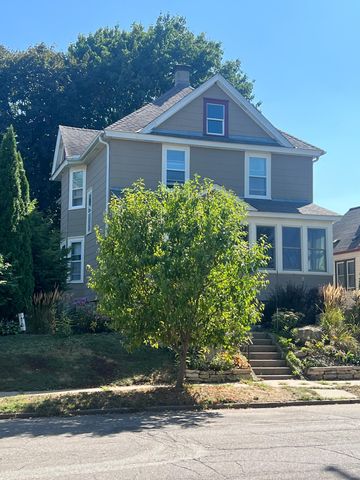 110 Winifred Street W, Saint Paul, MN 55107