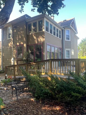110 Winifred Street W, Saint Paul, MN 55107
