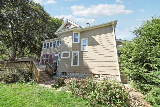 110 Winifred Street W, Saint Paul, MN 55107