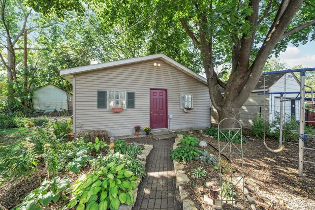 110 Winifred Street W, Saint Paul, MN 55107