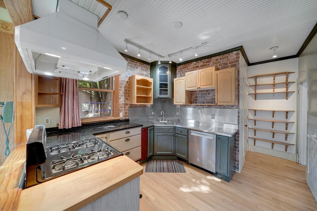 110 Winifred Street W, Saint Paul, MN 55107 — photo 4