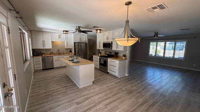 8625 E VALLEY VIEW Road, Scottsdale, AZ 85250