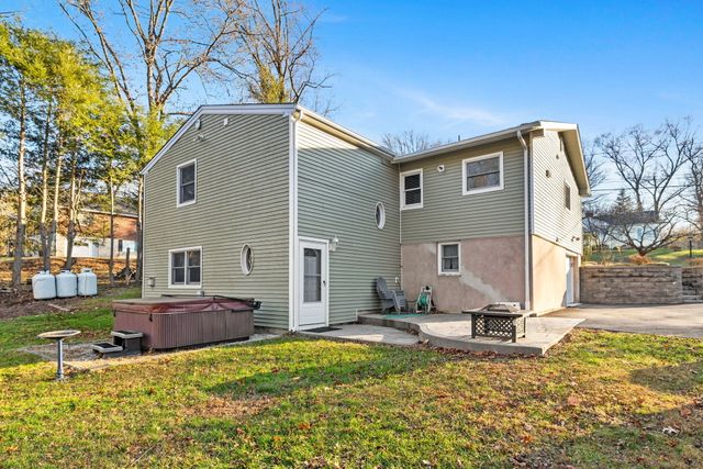 9 Omar Street, Seymour, CT 06483