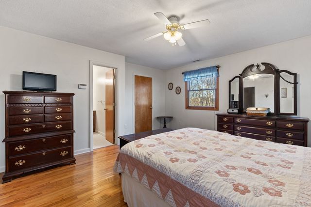 9 Omar Street, Seymour, CT 06483