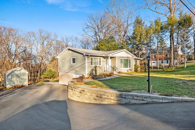 9 Omar Street, Seymour, CT 06483