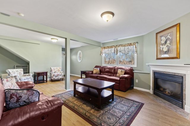 9 Omar Street, Seymour, CT 06483