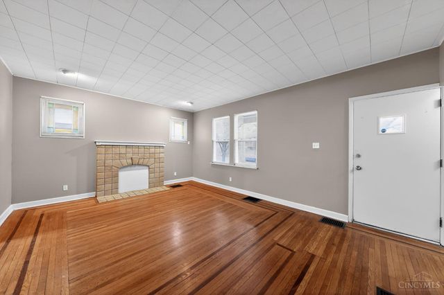 1059 Lockman Avenue, Cincinnati, OH 45238