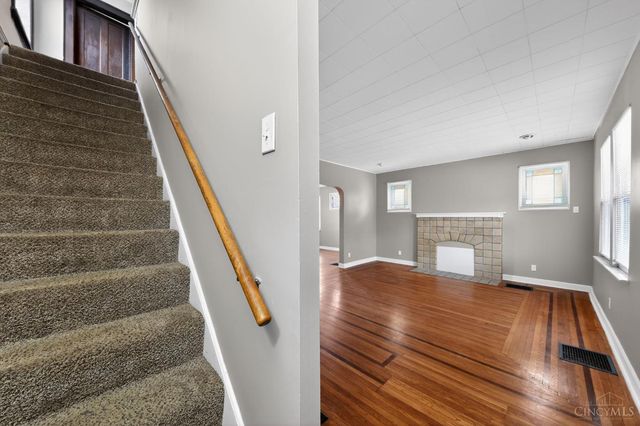 1059 Lockman Avenue, Cincinnati, OH 45238