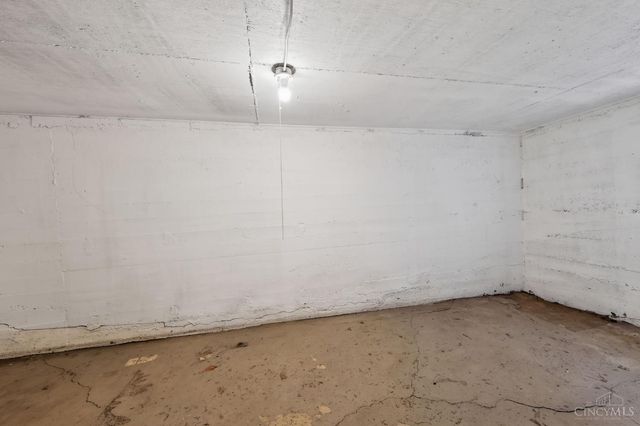 1059 Lockman Avenue, Cincinnati, OH 45238