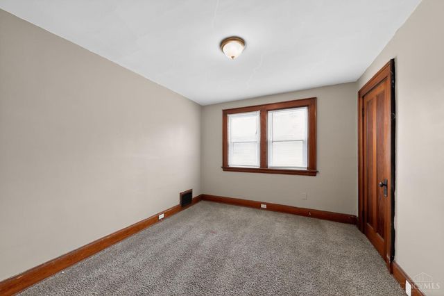 1059 Lockman Avenue, Cincinnati, OH 45238