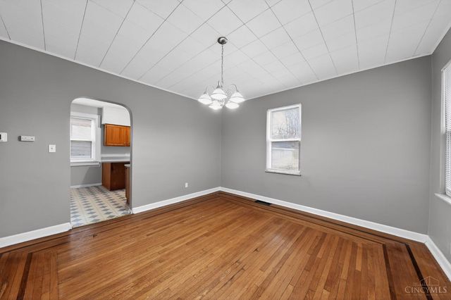 1059 Lockman Avenue, Cincinnati, OH 45238