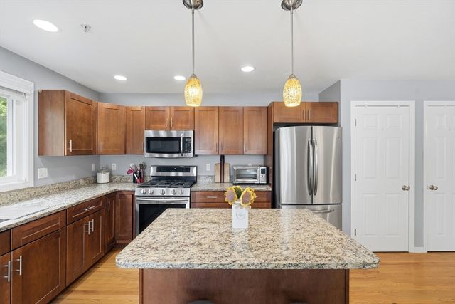 23 Governors Way D, Milford, MA 01757