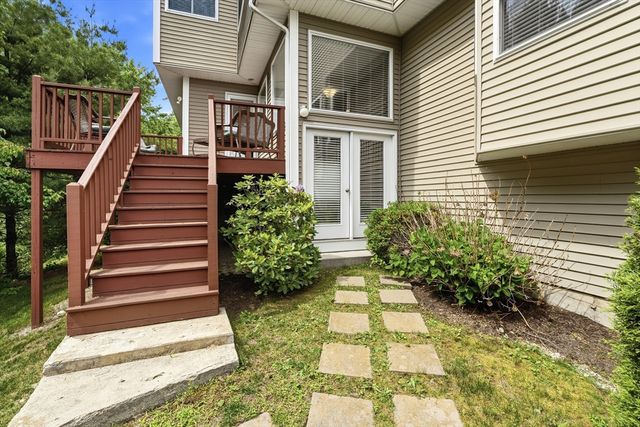 23 Governors Way D, Milford, MA 01757