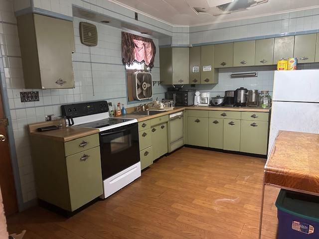 1309 S 10TH ST, Camden, NJ 08104