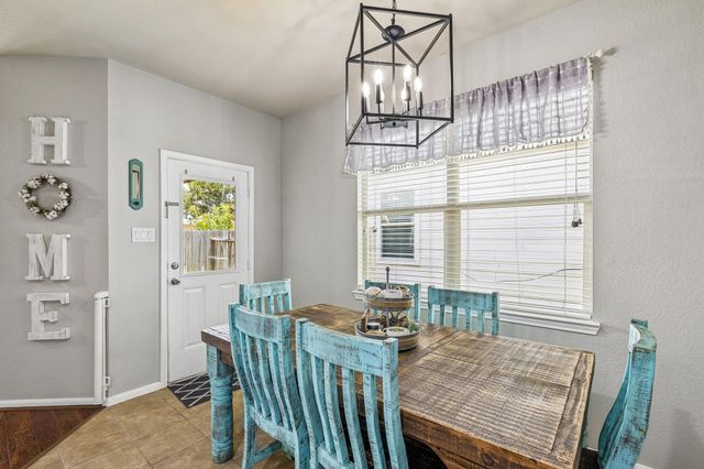 8715 Sunrise Canter Drive, Tomball, TX 77375