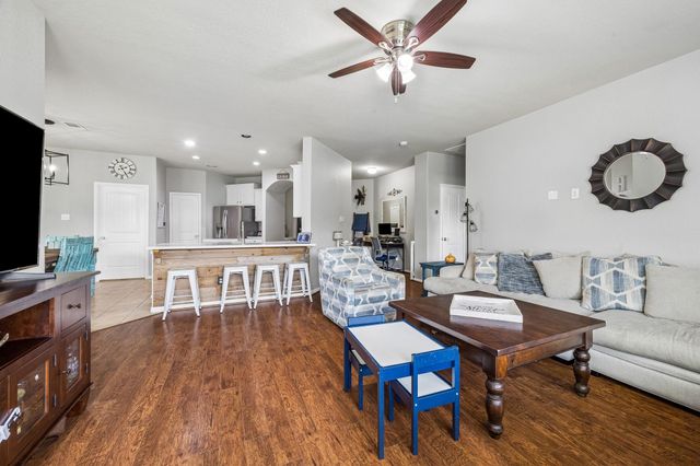 8715 Sunrise Canter Drive, Tomball, TX 77375