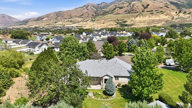 2190 S 750 W, Perry, UT 84302