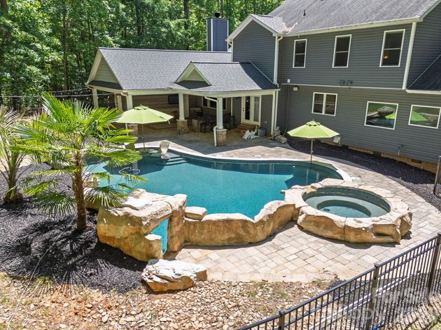 10200 Kerns Road, Huntersville, NC 28078