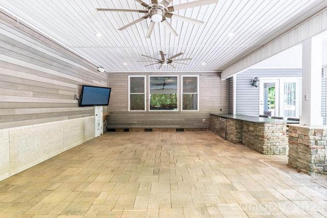 10200 Kerns Road, Huntersville, NC 28078