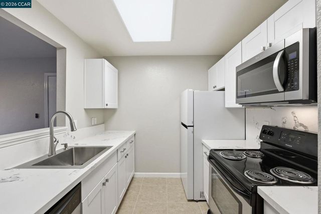 210 210 Reflections Dr 14, San Ramon, CA 94583