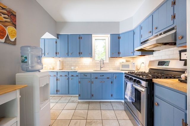 8 Concord Street, Natick, MA 01760