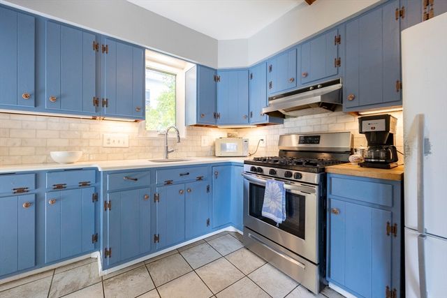 8 Concord Street, Natick, MA 01760