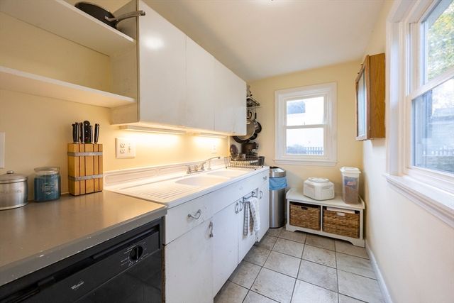 8 Concord Street, Natick, MA 01760