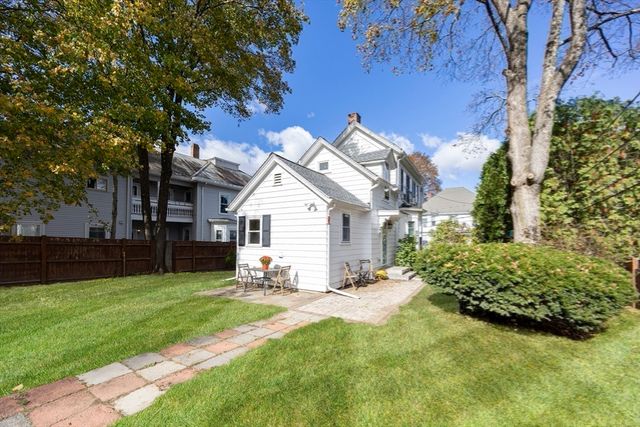 8 Concord Street, Natick, MA 01760