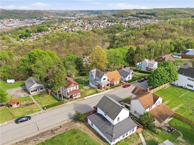 705 Burbridge St, Port Vue, PA 15133