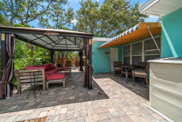 301 CEVERA DRIVE, Dunedin, FL 34698