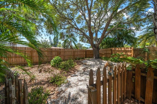 301 CEVERA DRIVE, Dunedin, FL 34698