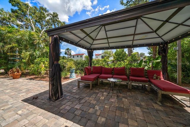 301 CEVERA DRIVE, Dunedin, FL 34698