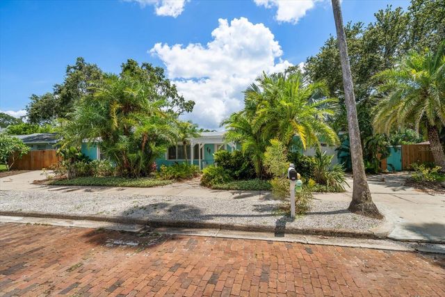 301 CEVERA DRIVE, Dunedin, FL 34698