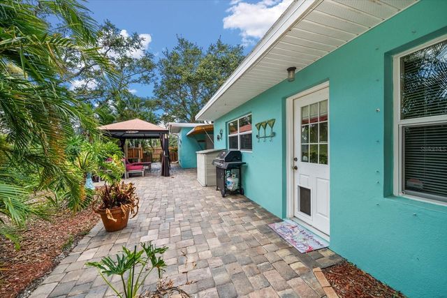 301 CEVERA DRIVE, Dunedin, FL 34698