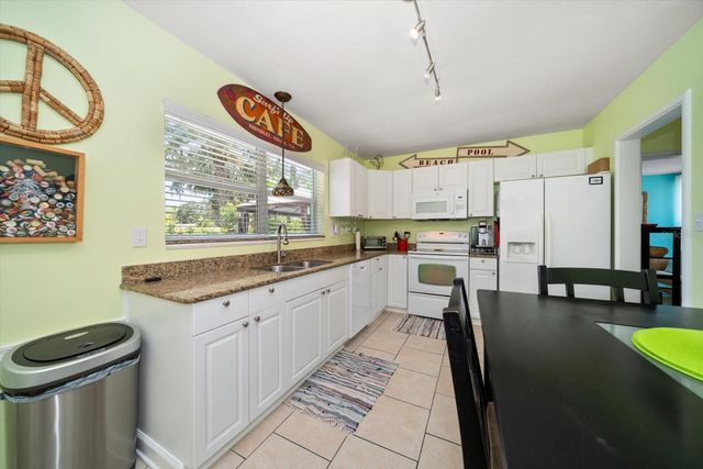 301 CEVERA DRIVE, Dunedin, FL 34698