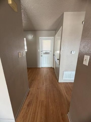 139 Elm DR 302, Lockhart, TX 78644