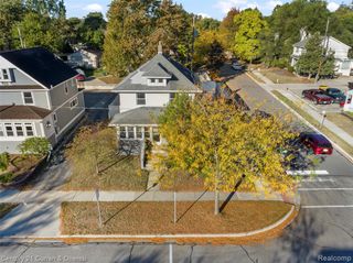 902 S Washington Avenue, Royal Oak, MI 48067
