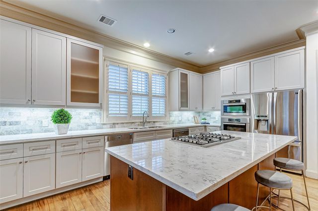 1955 Sheridan Street, Houston, TX 77030