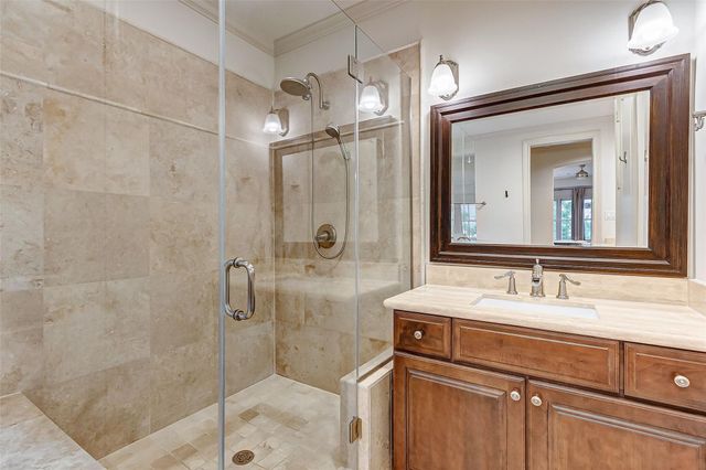 1955 Sheridan Street, Houston, TX 77030