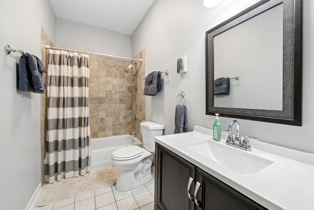 1311 W Fillmore Street 2, Chicago, IL 60607