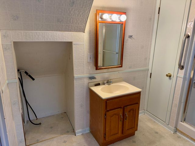 55 Union Road, Peru, NY 12972