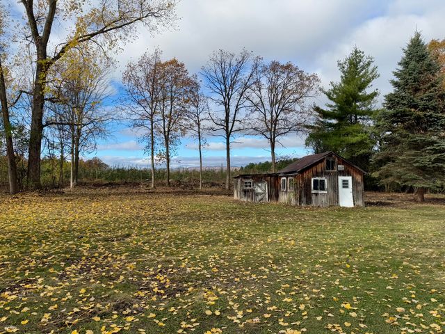 55 Union Road, Peru, NY 12972