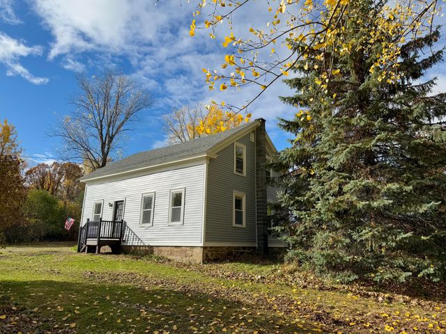 55 Union Road, Peru, NY 12972