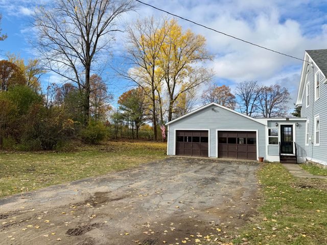 55 Union Road, Peru, NY 12972