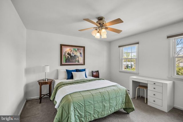 1003 ROUMFORT AVE, Cherry Hill, NJ 08034