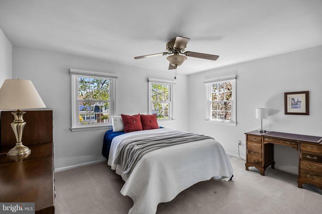 1003 ROUMFORT AVE, Cherry Hill, NJ 08034