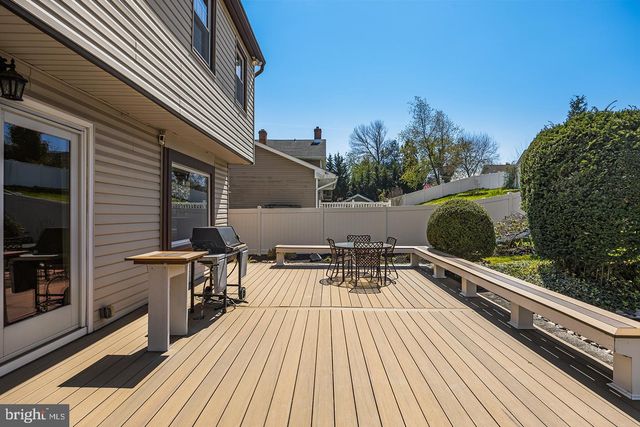 1003 ROUMFORT AVE, Cherry Hill, NJ 08034