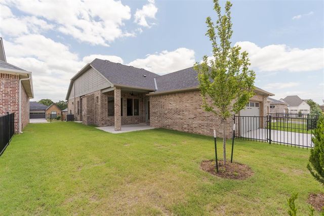 1725 Parkwood Avenue, Edmond, OK 73034