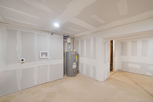 39 Pinetop Drive, Shirley, NY 11967