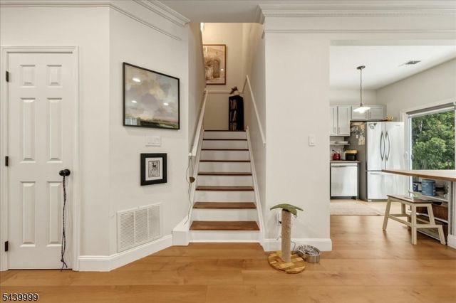 106 Barclay Dr, Nutley Twp., NJ 07110